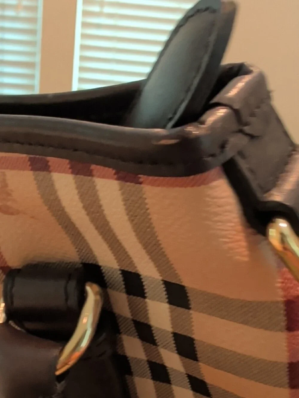 Burberry classic plaid